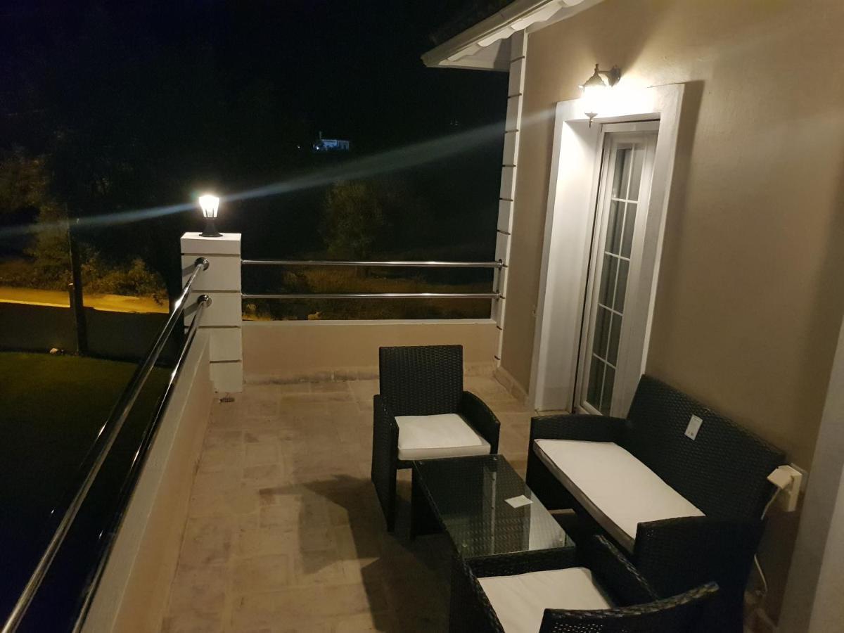 Villa Morris Nydri  Extérieur photo