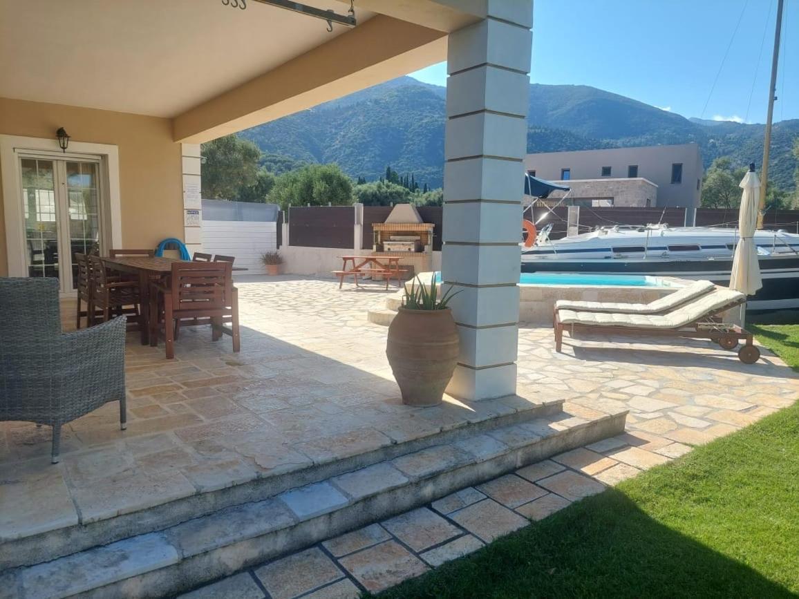 Villa Morris Nydri  Extérieur photo