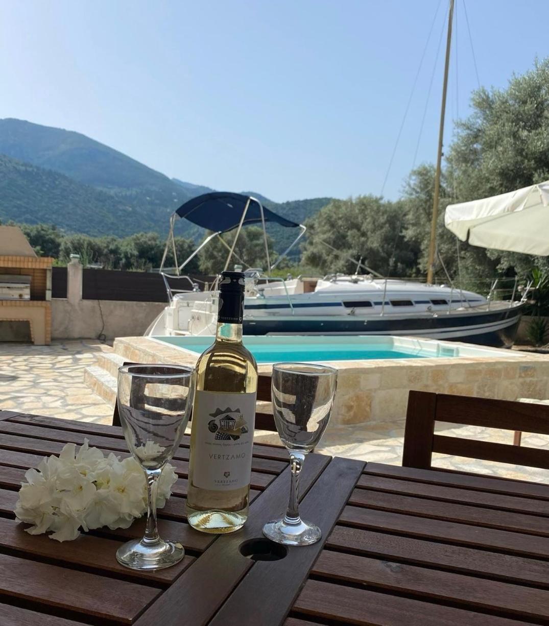 Villa Morris Nydri  Extérieur photo